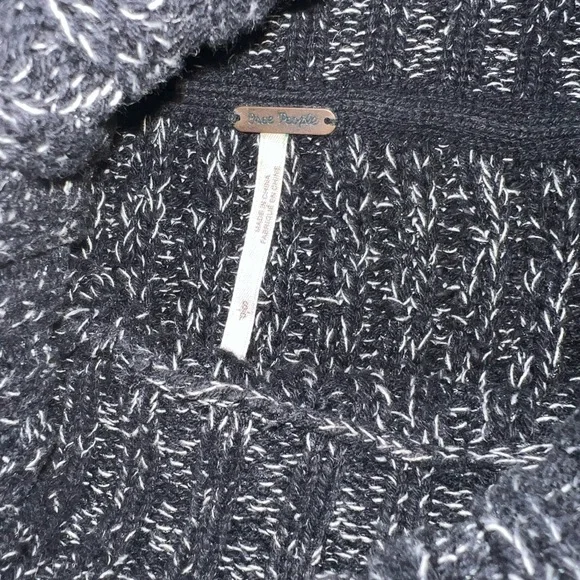 Free People Cropped Sweater Small Turtleneck - Picture 4 of 5